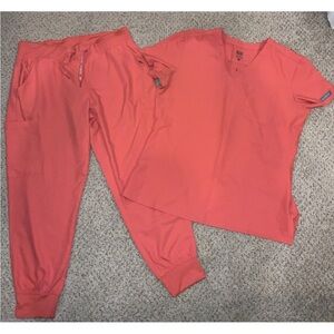 Med Couture Insight scrub set